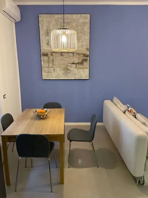 Apartment In Affori Милан